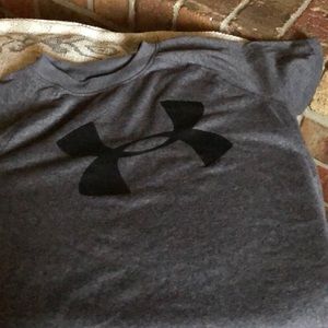 UA boys activewear shirt